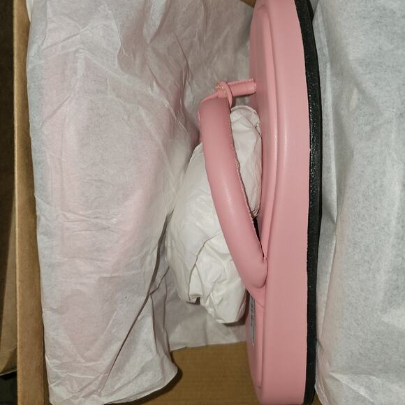 STEVE MADDEN Fango Womens Puffer Flip-Flop Thong Sandals Size 7 NWT - Picture 6 of 7